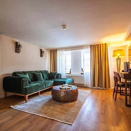Hotel Ratsmuehle Lueneburg Bagian luar foto