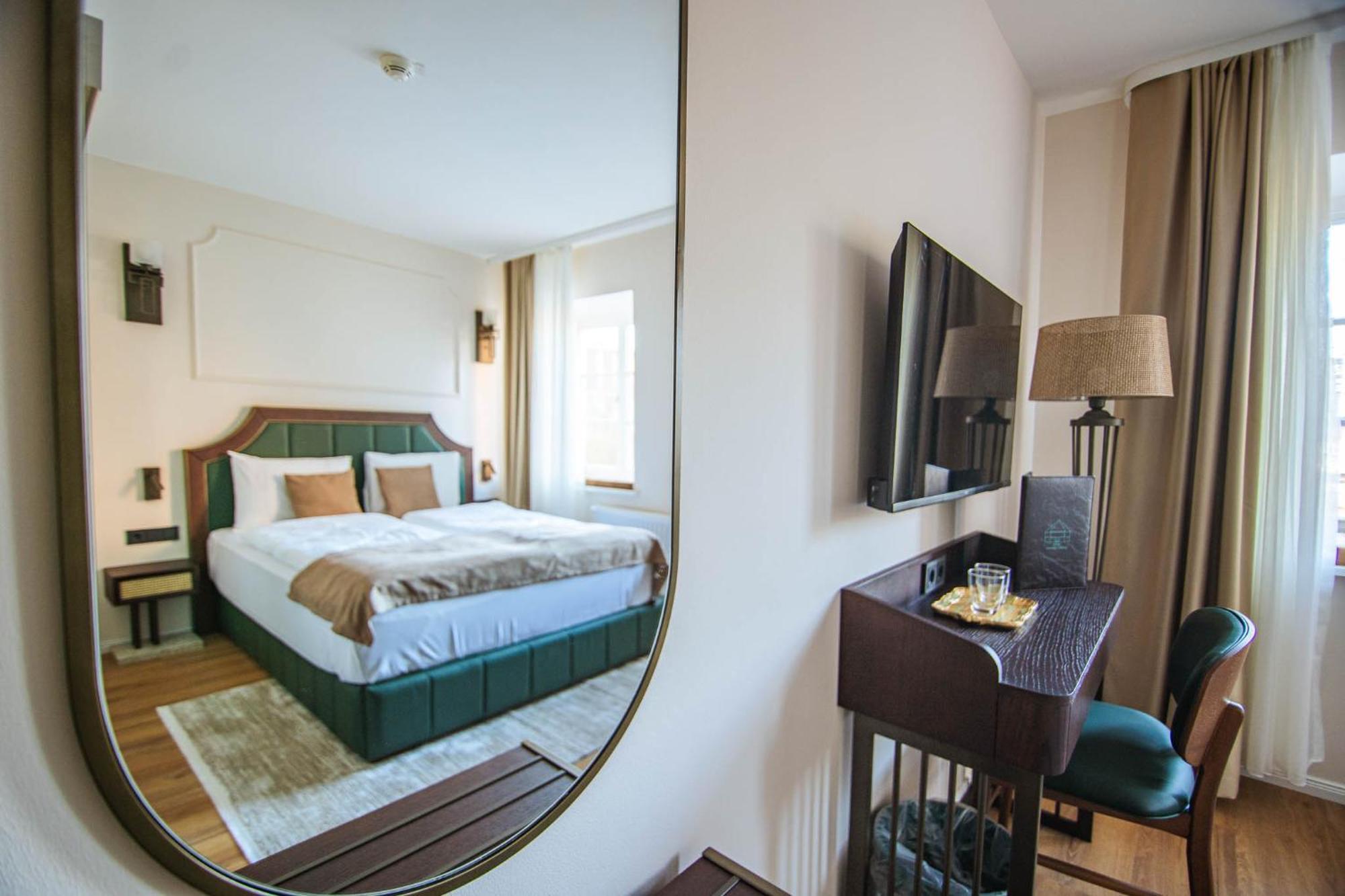 Hotel Ratsmuehle Lueneburg Bagian luar foto